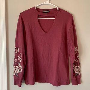 VON MAUR cutout embroidered top